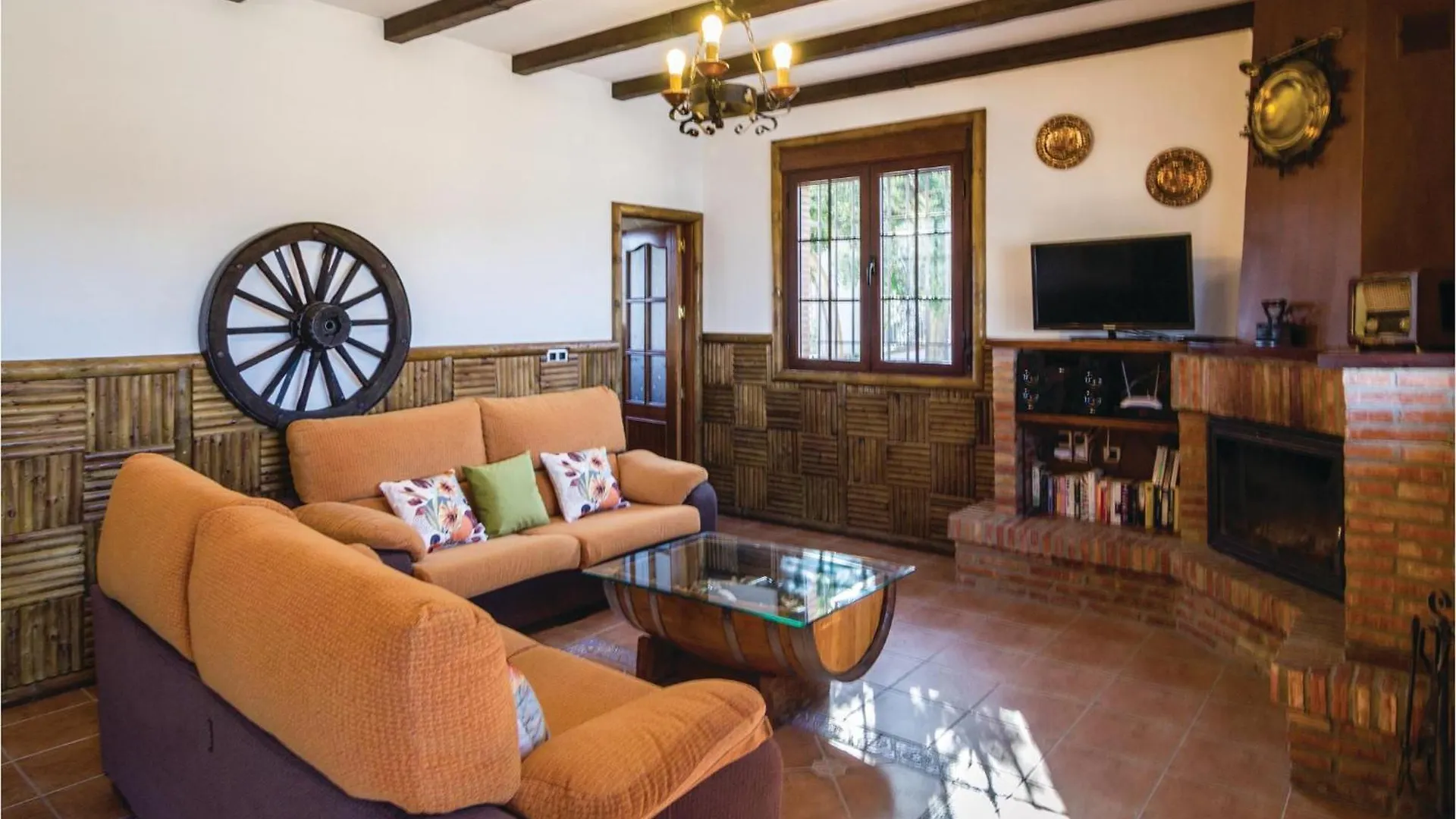 Cozy Home In Iznajar With Kitchen 0*,  Spanien